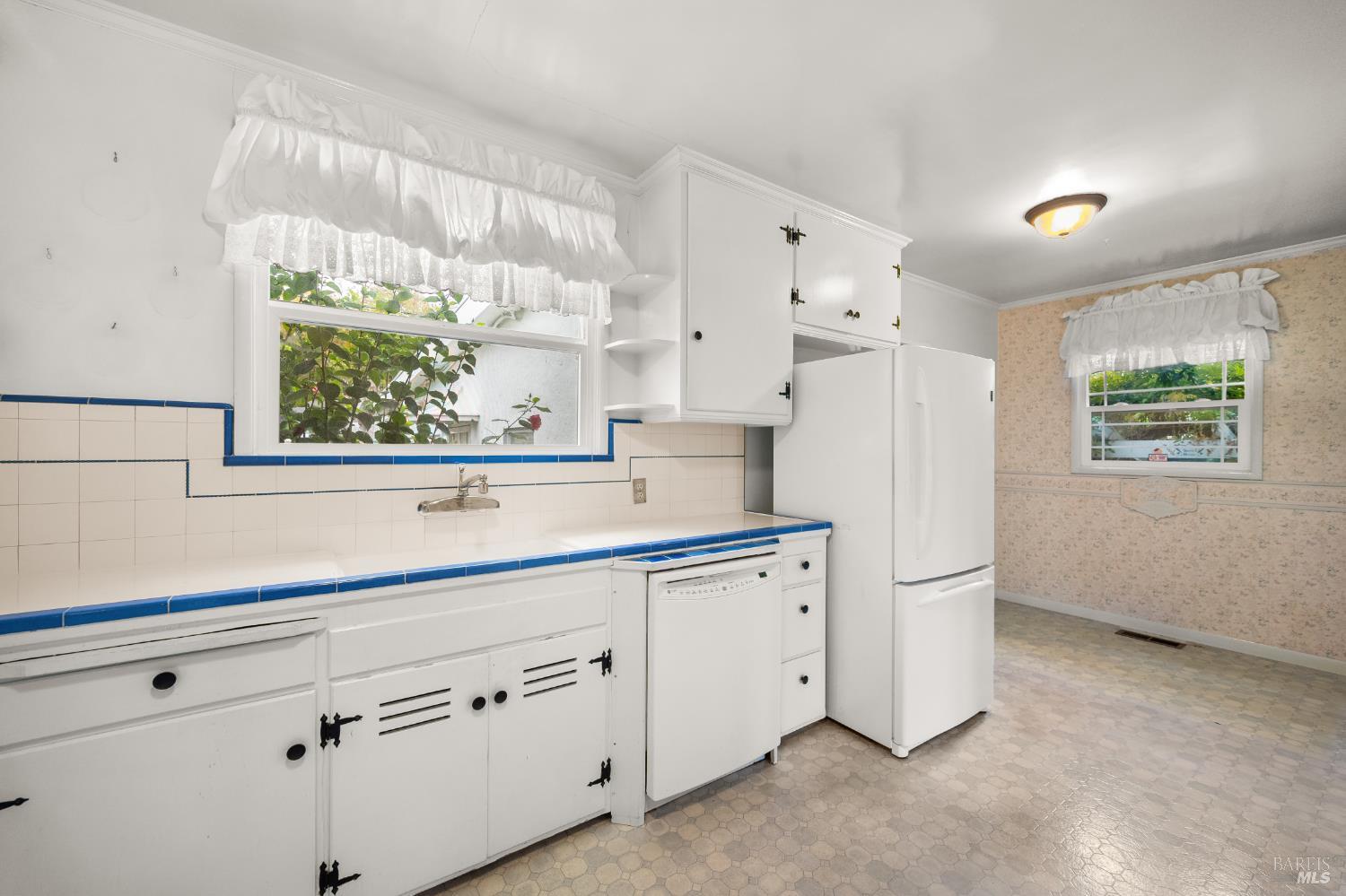 Detail Gallery Image 8 of 33 For 1325 Nebraska St, Vallejo,  CA 94590 - 3 Beds | 2 Baths