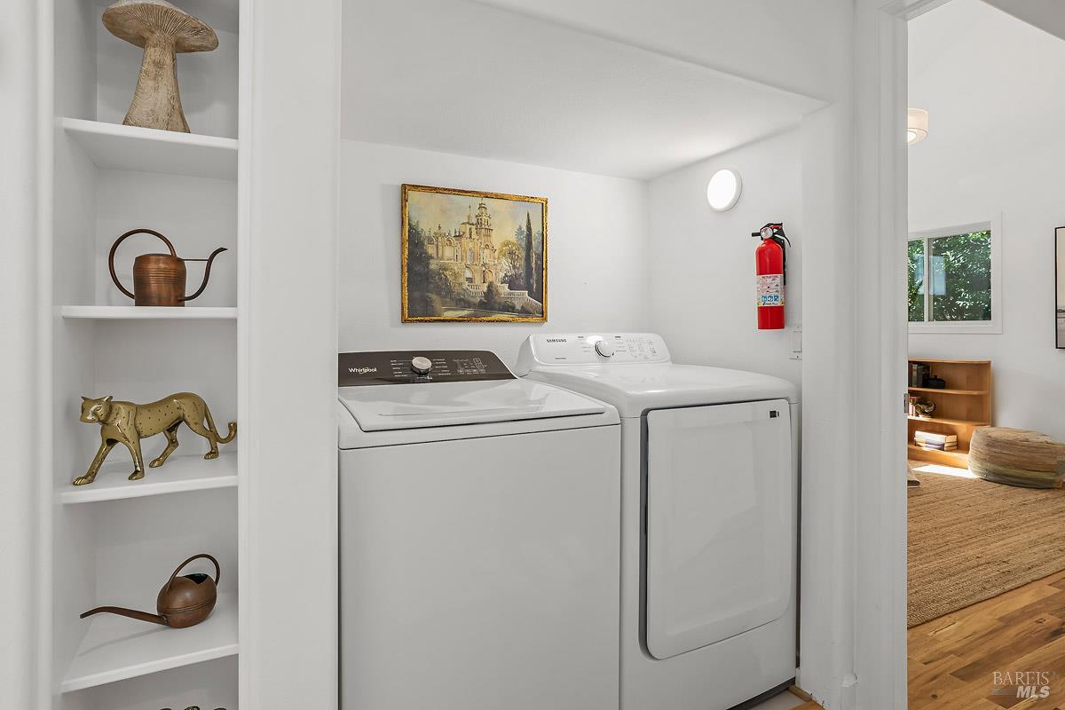 Detail Gallery Image 30 of 34 For 60 Wood Ln, Fairfax,  CA 94930 - 3 Beds | 2/1 Baths