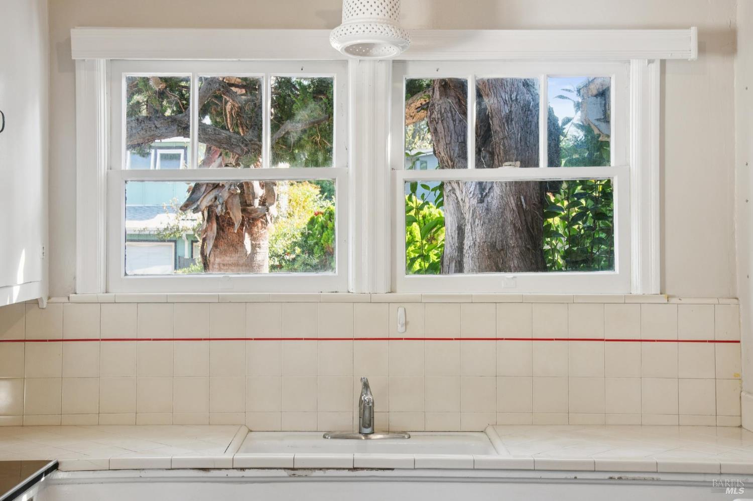 Detail Gallery Image 24 of 48 For 618 Galland St, Petaluma,  CA 94952 - 2 Beds | 1 Baths