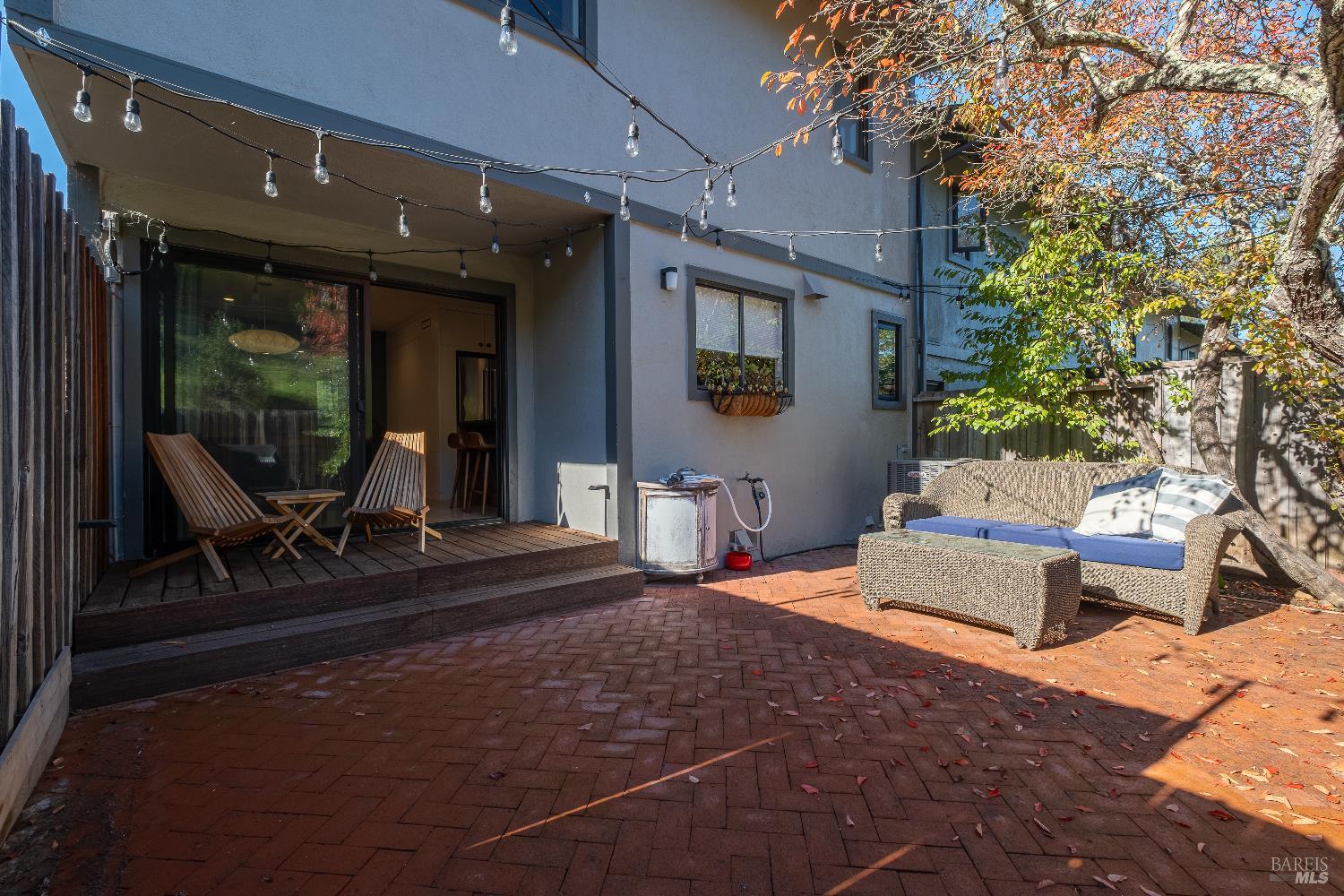 Detail Gallery Image 19 of 22 For 119 Arlene Ter, San Rafael,  CA 94903 - 3 Beds | 2/1 Baths