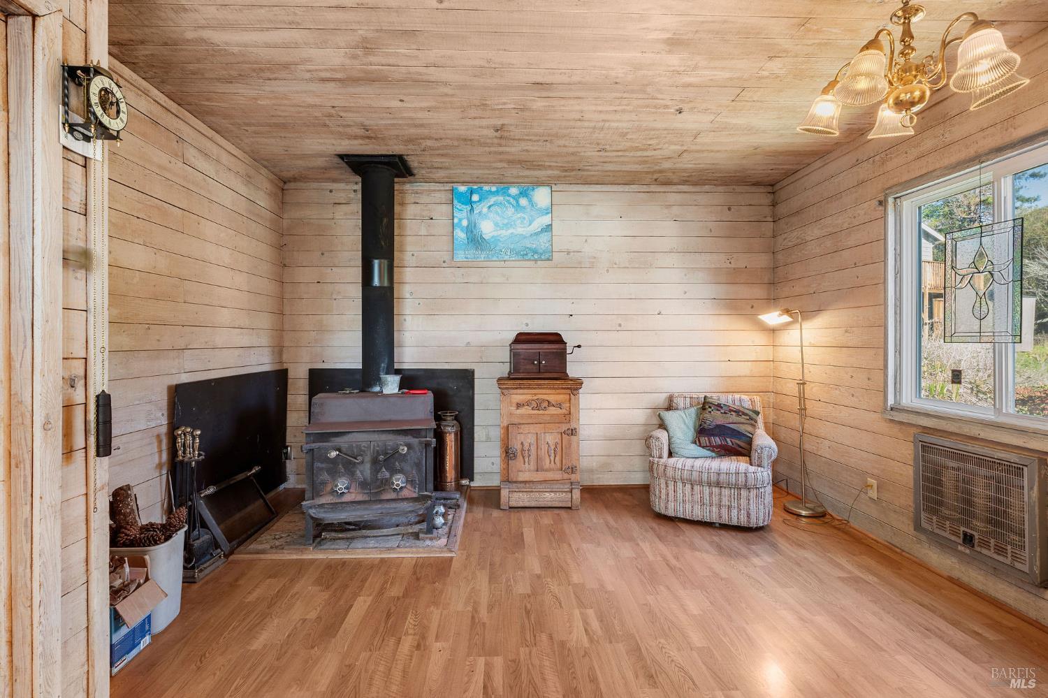 Detail Gallery Image 23 of 28 For 38882 Honey Run Ln, Gualala,  CA 95445 - 1 Beds | 1 Baths