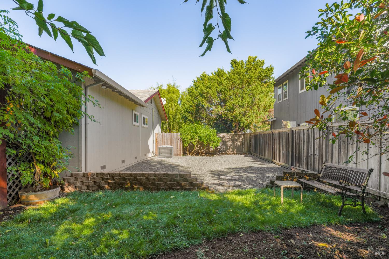 Detail Gallery Image 21 of 22 For 1970 Neotomas Ave, Santa Rosa,  CA 95405 - 3 Beds | 2 Baths