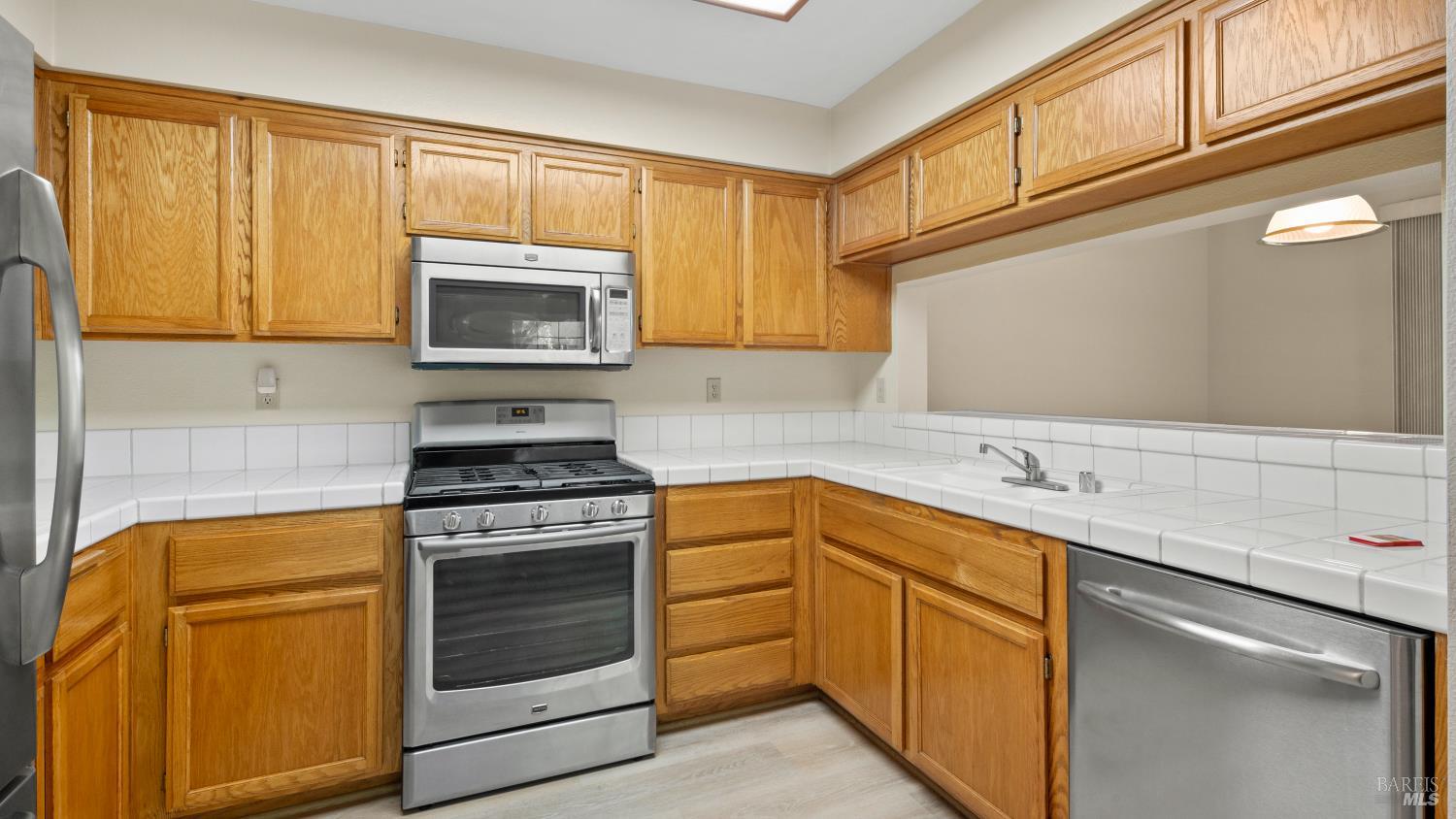 Detail Gallery Image 16 of 38 For 136 Southbridge Ln, Fairfield,  CA 94534 - 3 Beds | 2/1 Baths