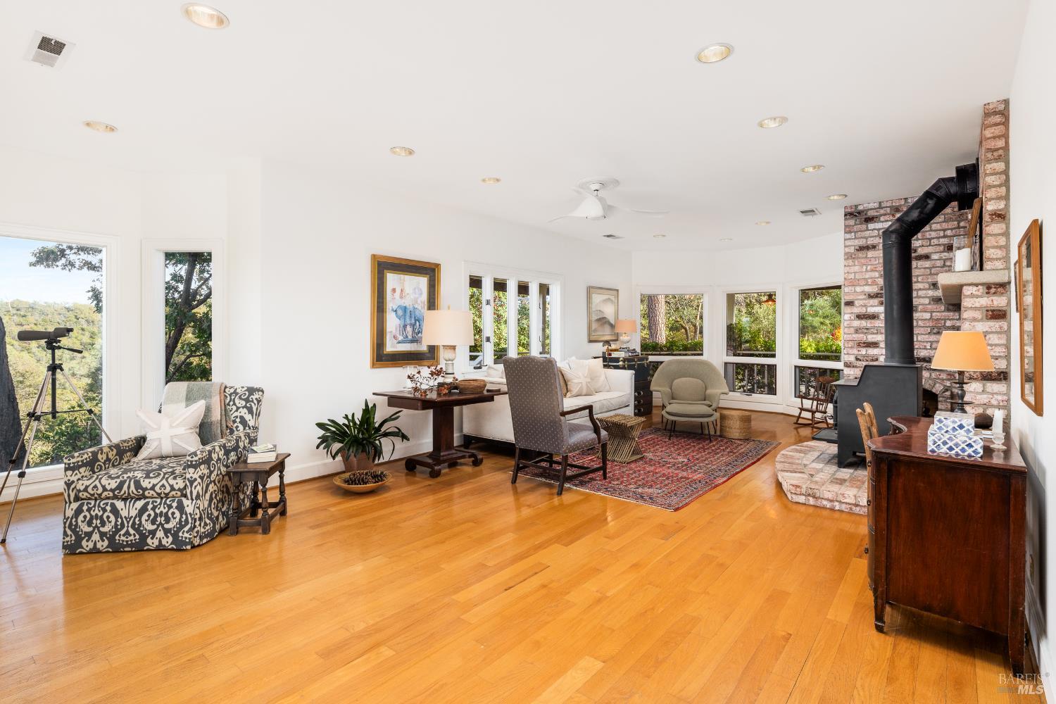 Detail Gallery Image 8 of 31 For 1760 Howell Mountain Rd, Angwin,  CA 94508 - 3 Beds | 2 Baths