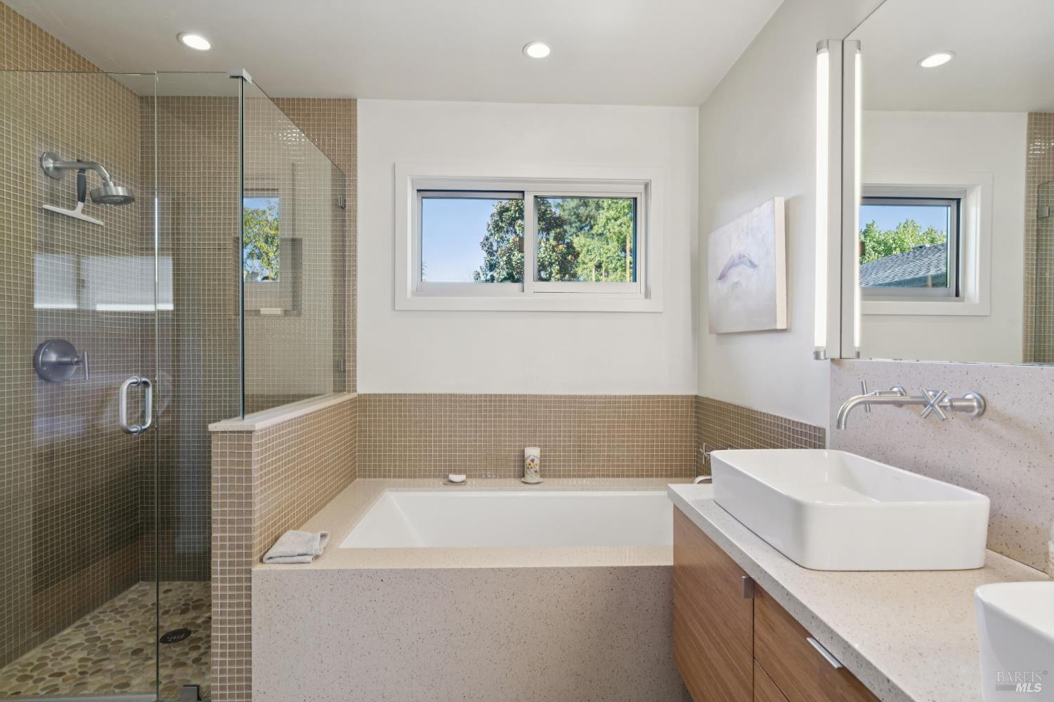 Detail Gallery Image 35 of 50 For 804 Josephine Ln, Healdsburg,  CA 95448 - 3 Beds | 2 Baths