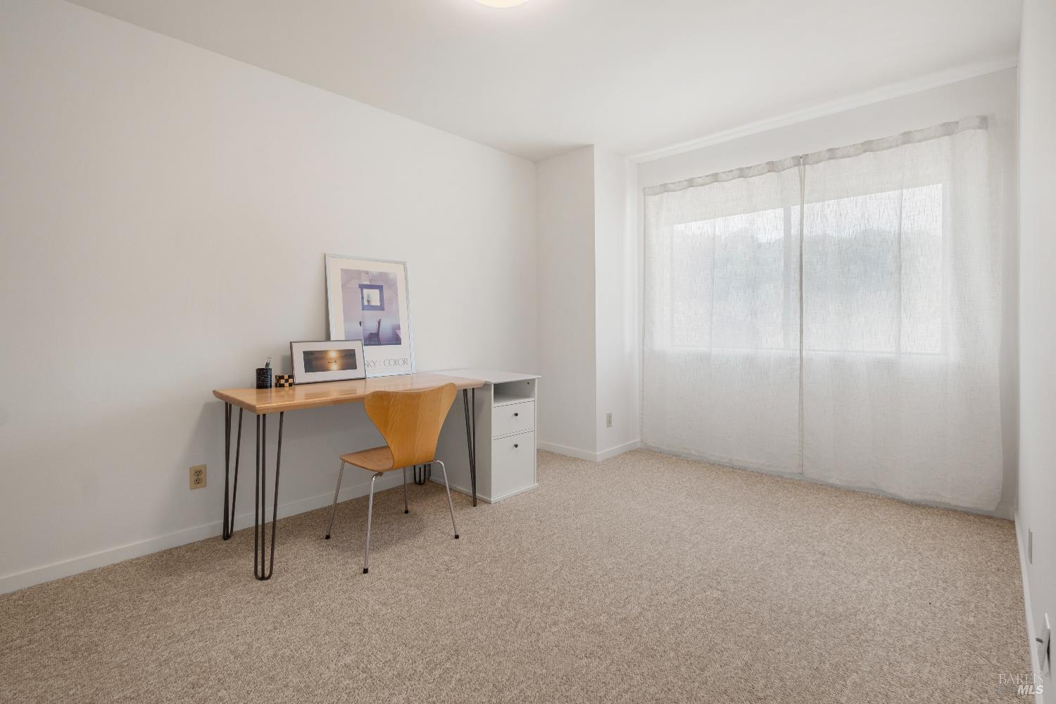 Detail Gallery Image 14 of 22 For 119 Arlene Ter, San Rafael,  CA 94903 - 3 Beds | 2/1 Baths