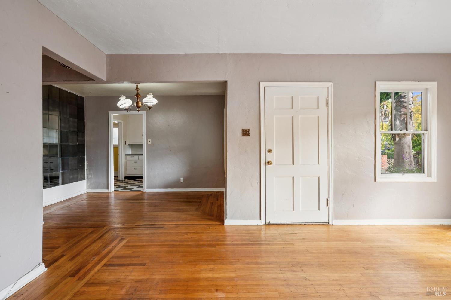 Detail Gallery Image 17 of 48 For 618 Galland St, Petaluma,  CA 94952 - 2 Beds | 1 Baths