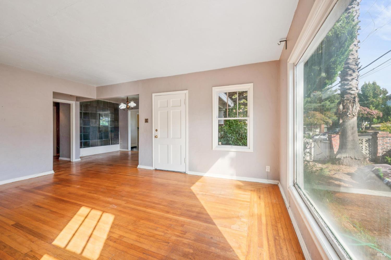 Detail Gallery Image 15 of 48 For 618 Galland St, Petaluma,  CA 94952 - 2 Beds | 1 Baths