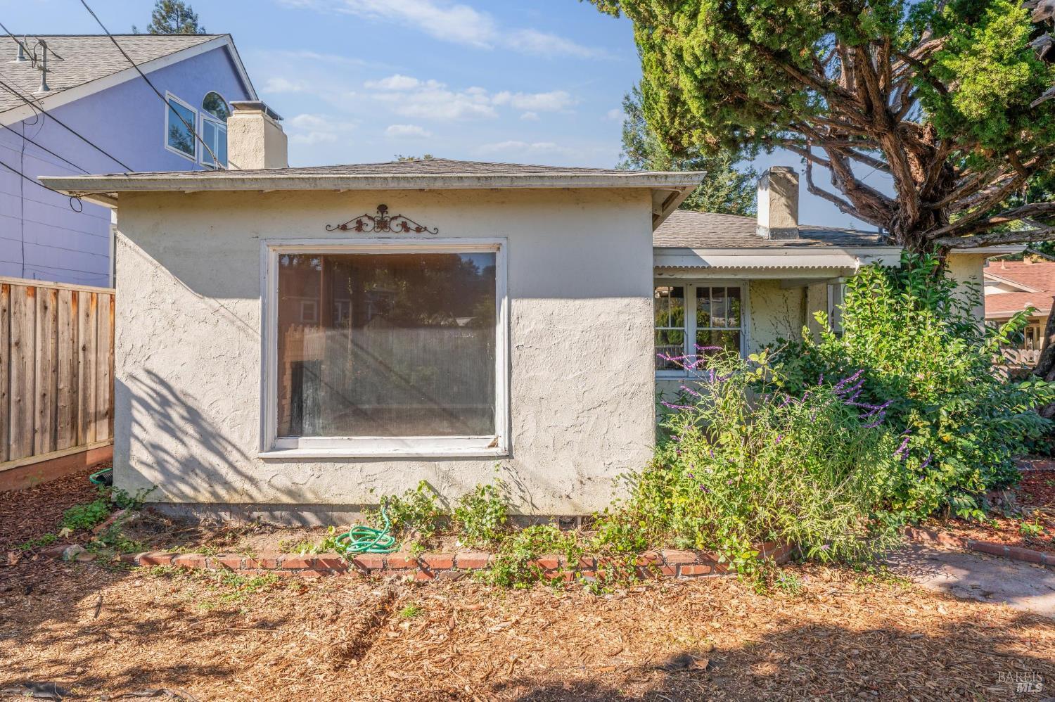 Detail Gallery Image 9 of 48 For 618 Galland St, Petaluma,  CA 94952 - 2 Beds | 1 Baths