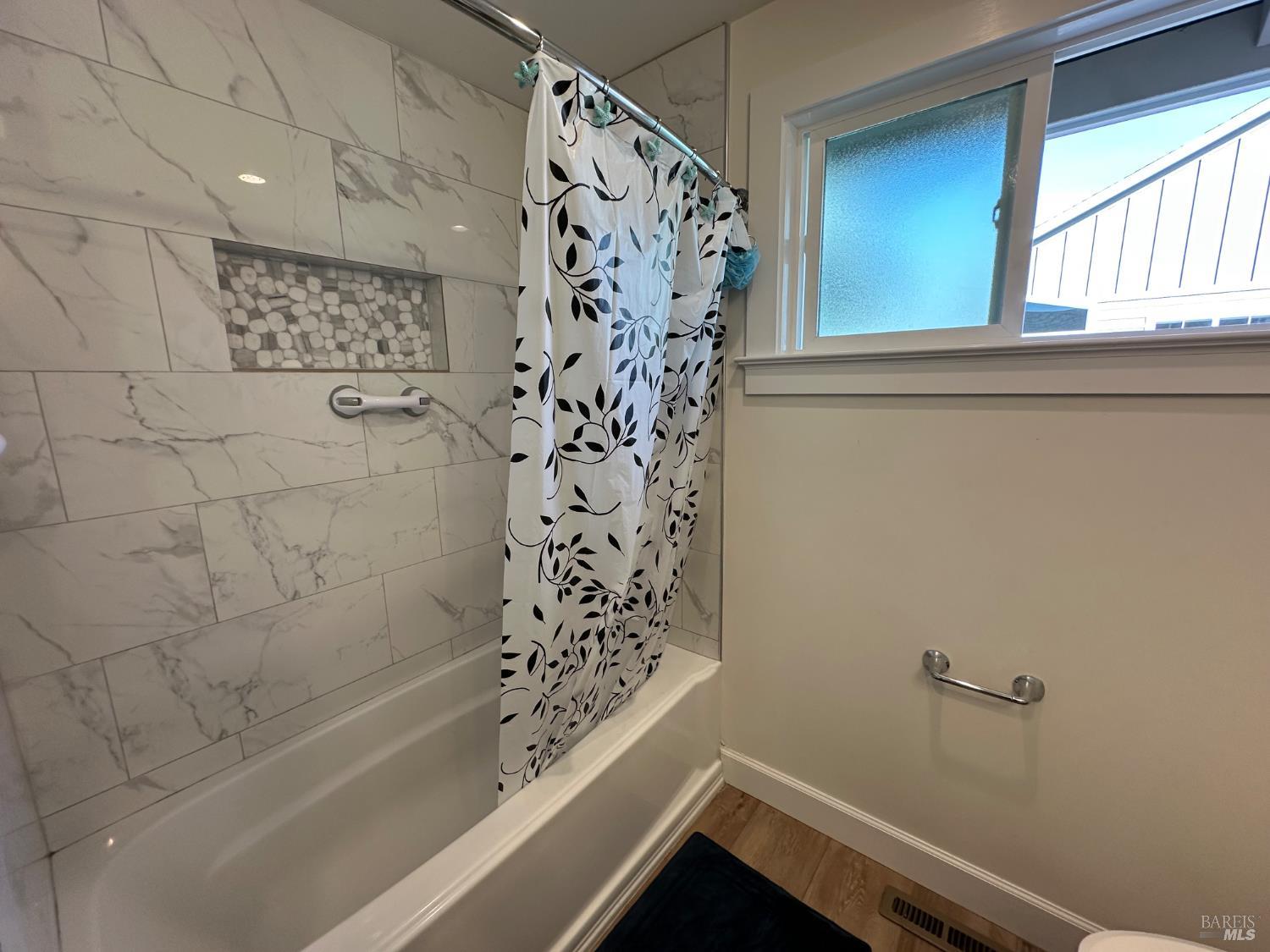 Detail Gallery Image 19 of 85 For 131 Halsey Way, Fort Bragg,  CA 95437 - 3 Beds | 2 Baths