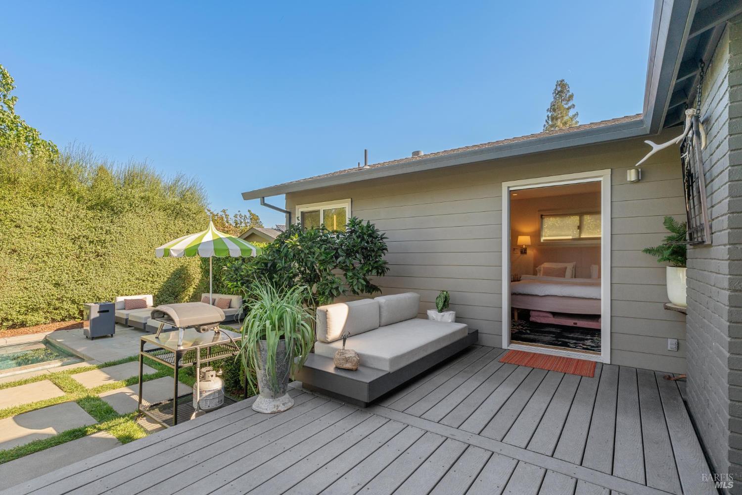 Detail Gallery Image 30 of 50 For 804 Josephine Ln, Healdsburg,  CA 95448 - 3 Beds | 2 Baths