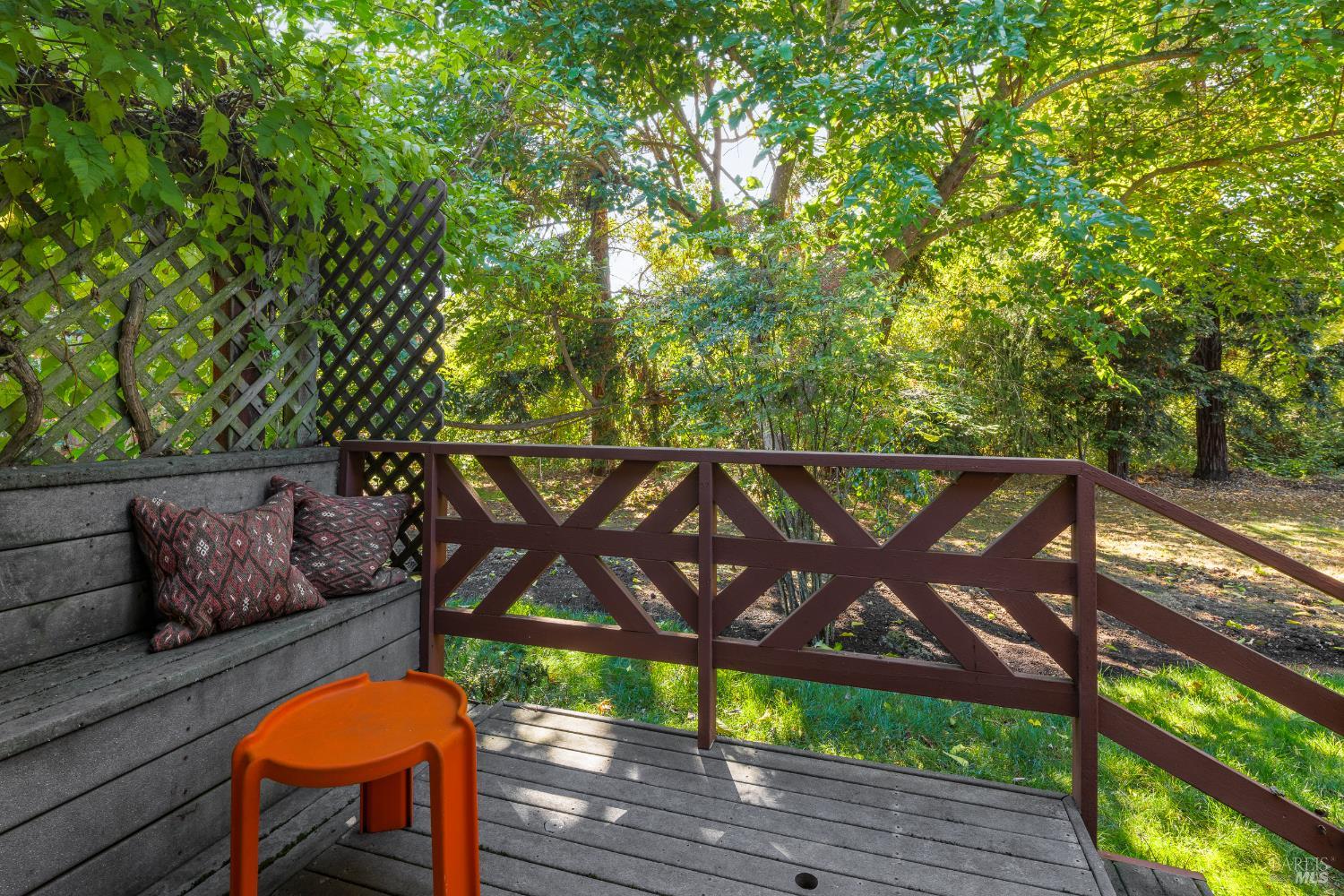 Detail Gallery Image 12 of 22 For 1970 Neotomas Ave, Santa Rosa,  CA 95405 - 3 Beds | 2 Baths