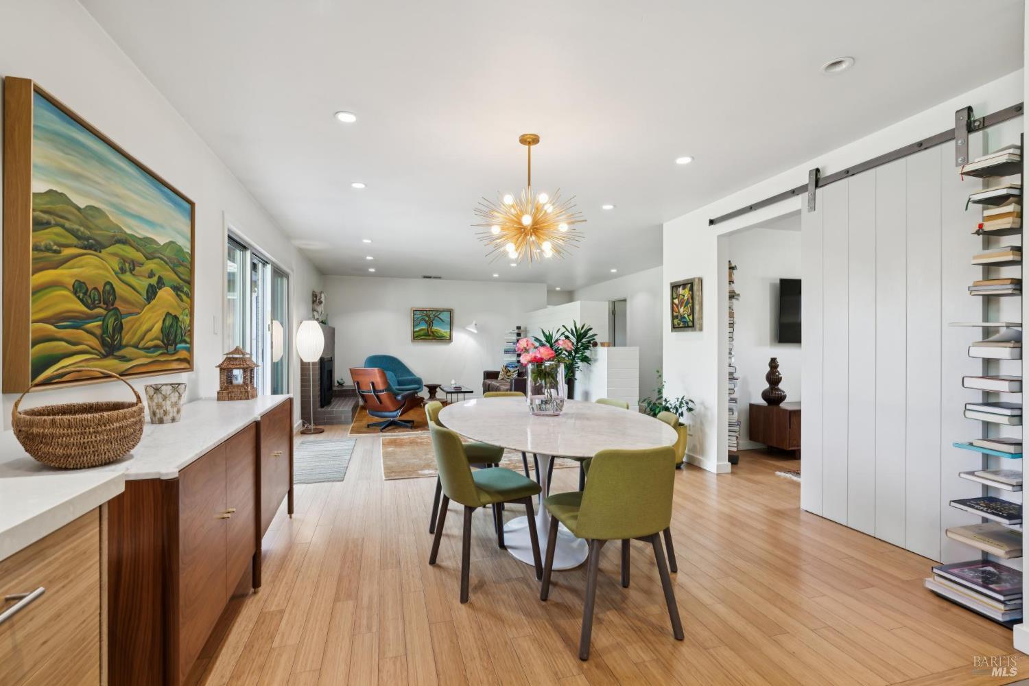 Detail Gallery Image 5 of 50 For 804 Josephine Ln, Healdsburg,  CA 95448 - 3 Beds | 2 Baths