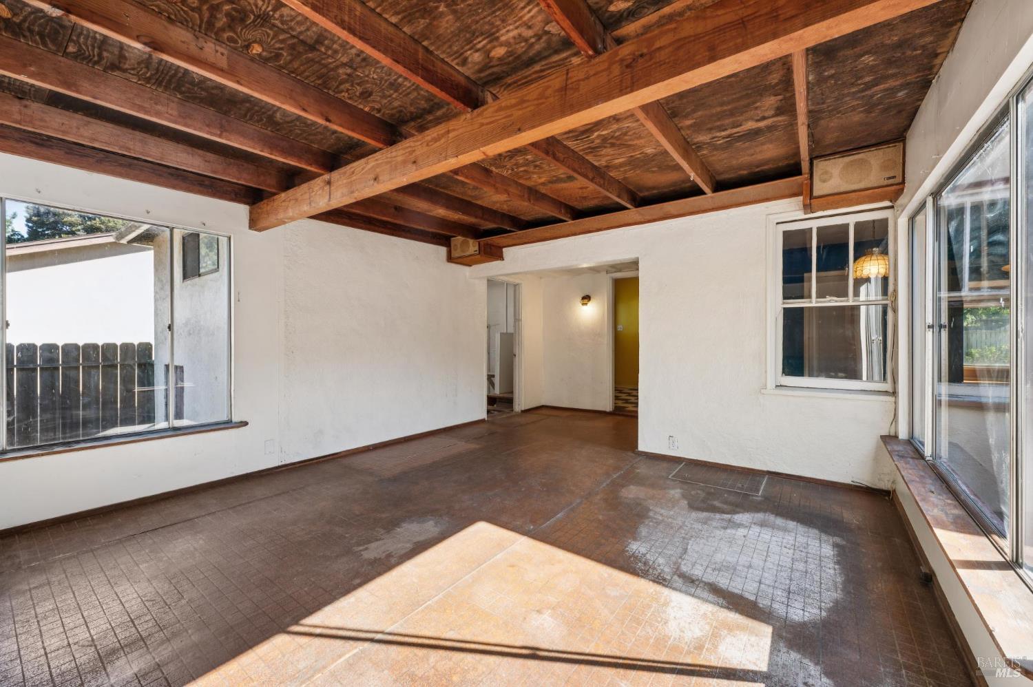 Detail Gallery Image 32 of 48 For 618 Galland St, Petaluma,  CA 94952 - 2 Beds | 1 Baths