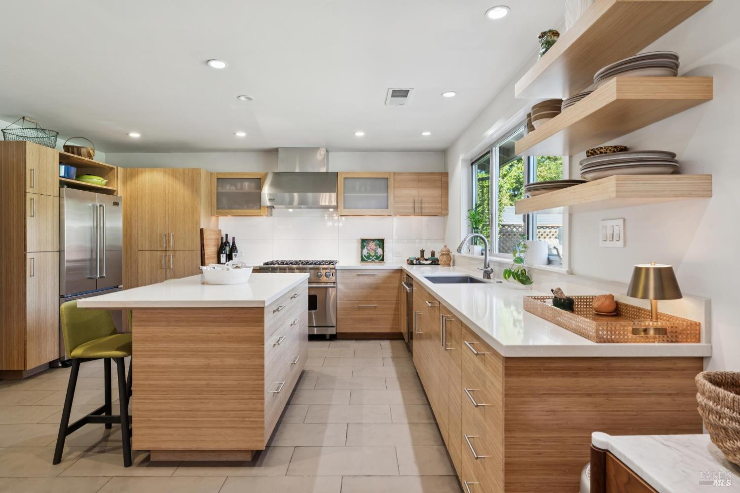 Detail Gallery Image 17 of 50 For 804 Josephine Ln, Healdsburg,  CA 95448 - 3 Beds | 2 Baths