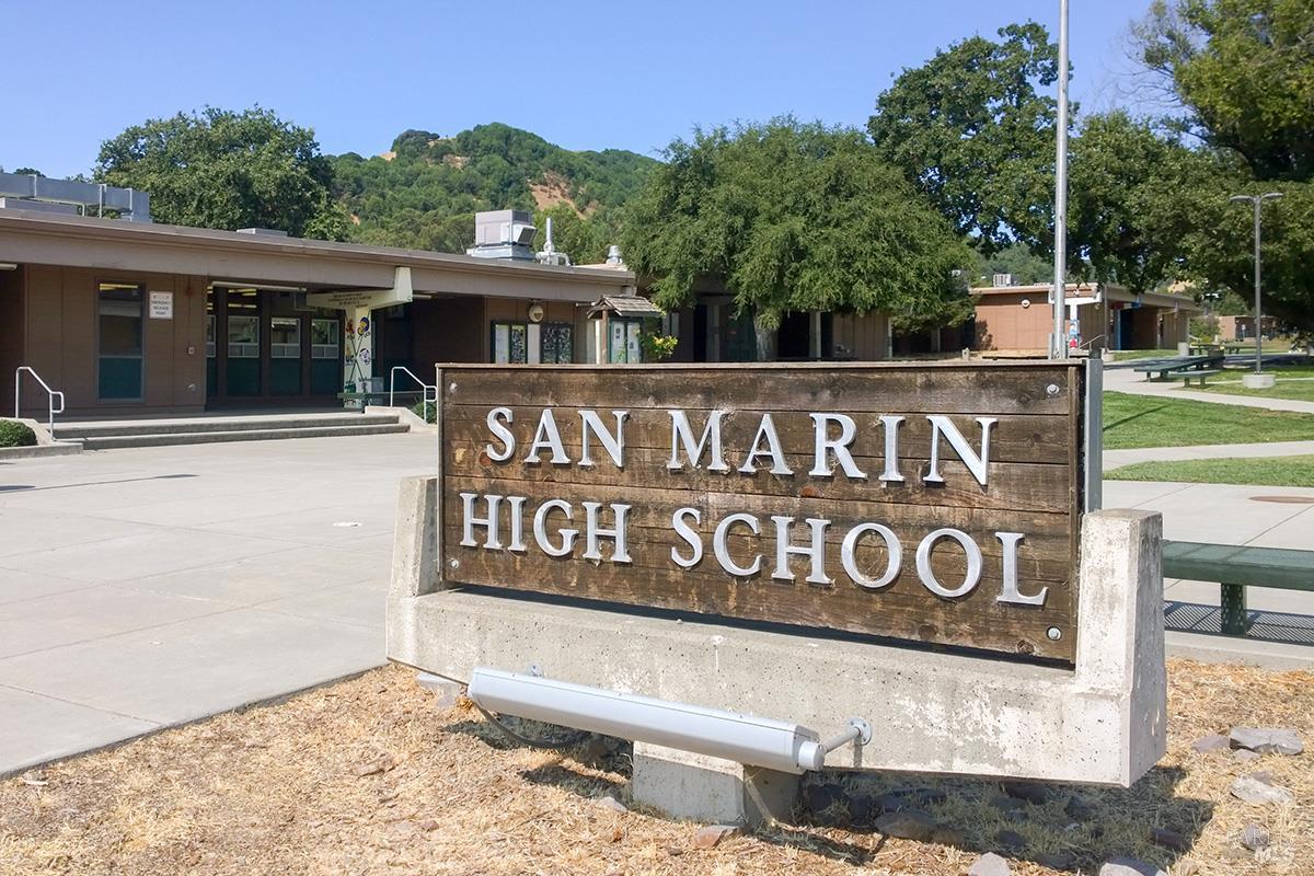 Detail Gallery Image 50 of 53 For 215 San Ramon Way, Novato,  CA 94945 - 4 Beds | 2/1 Baths