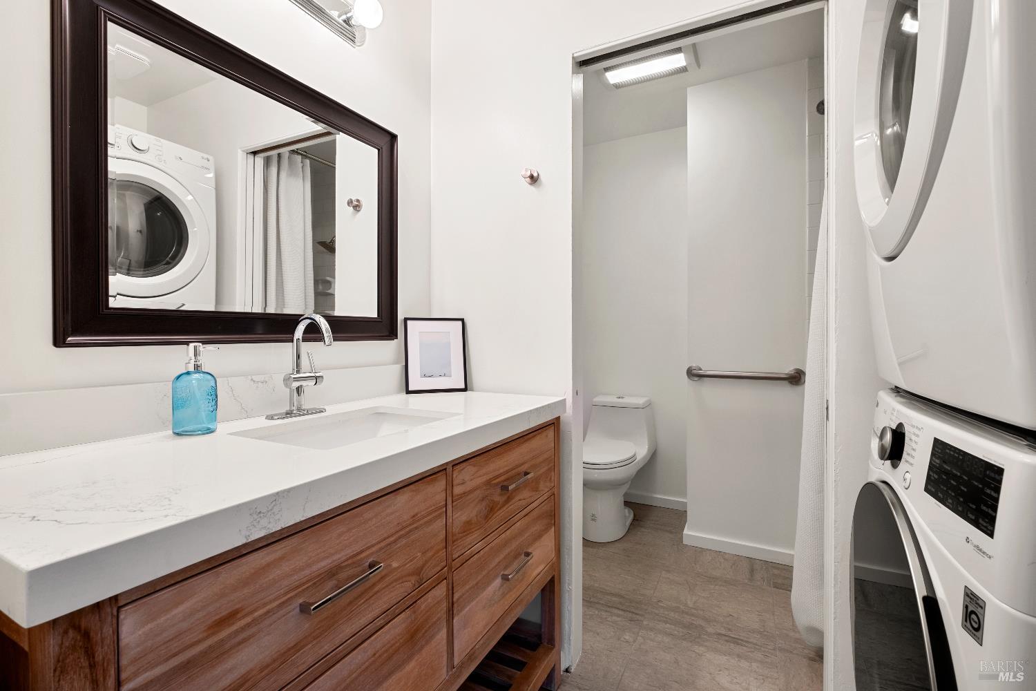 Detail Gallery Image 13 of 22 For 119 Arlene Ter, San Rafael,  CA 94903 - 3 Beds | 2/1 Baths