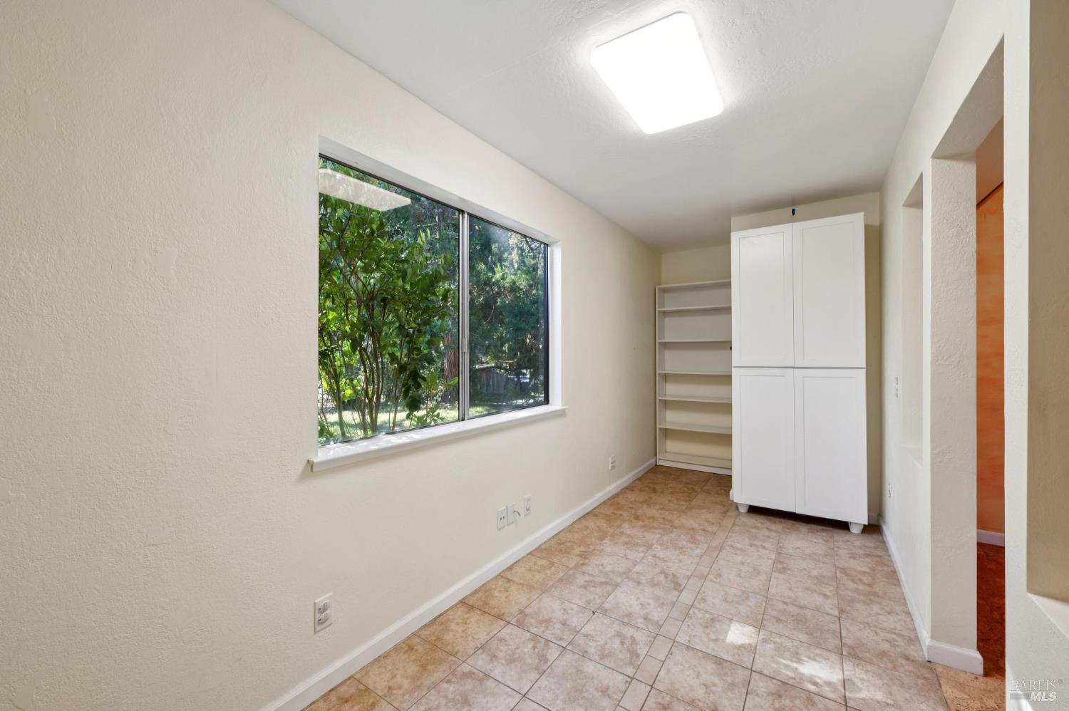 Detail Gallery Image 28 of 66 For 497 Pleasant Hill Rd, Sebastopol,  CA 95472 - 3 Beds | 2/1 Baths