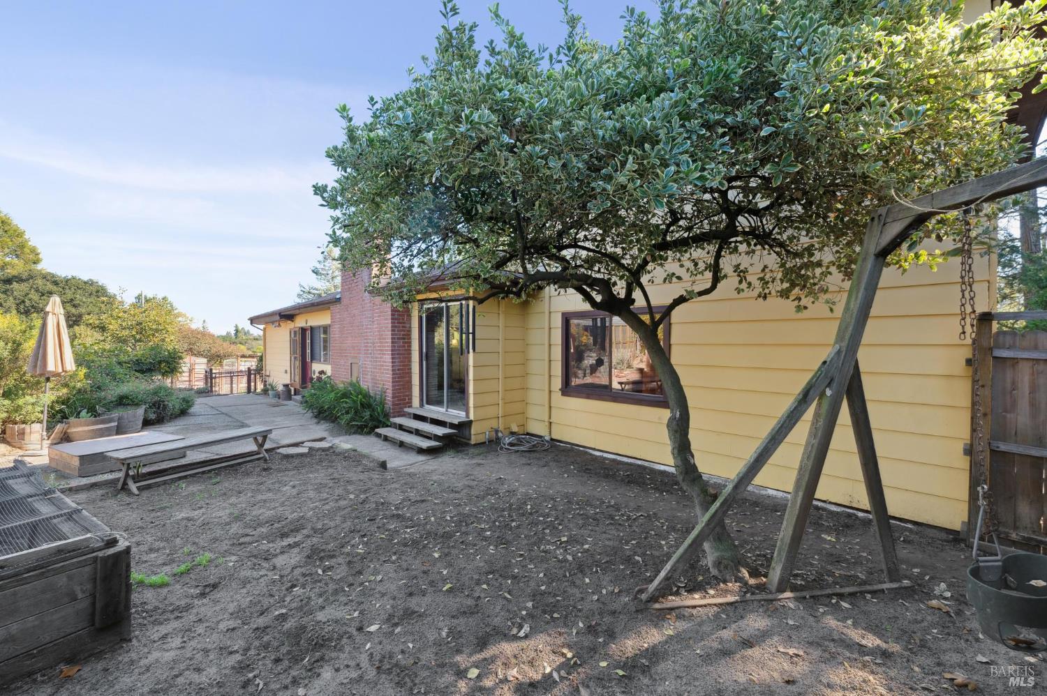 Detail Gallery Image 47 of 66 For 497 Pleasant Hill Rd, Sebastopol,  CA 95472 - 3 Beds | 2/1 Baths