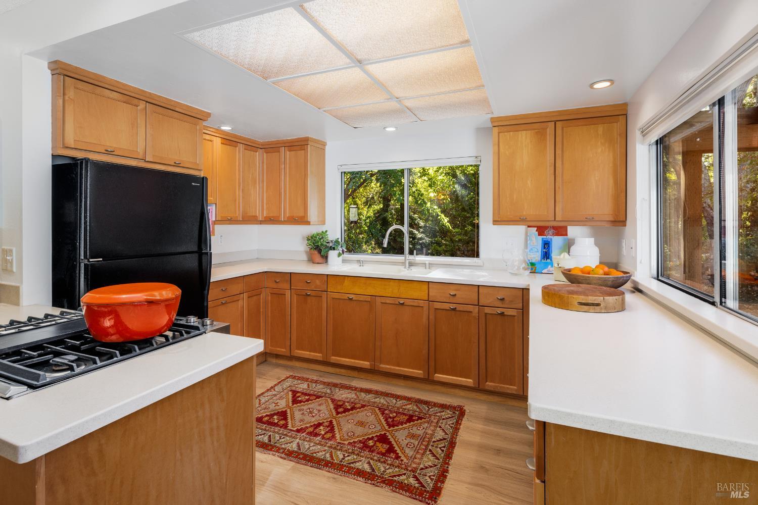 Detail Gallery Image 7 of 22 For 1970 Neotomas Ave, Santa Rosa,  CA 95405 - 3 Beds | 2 Baths