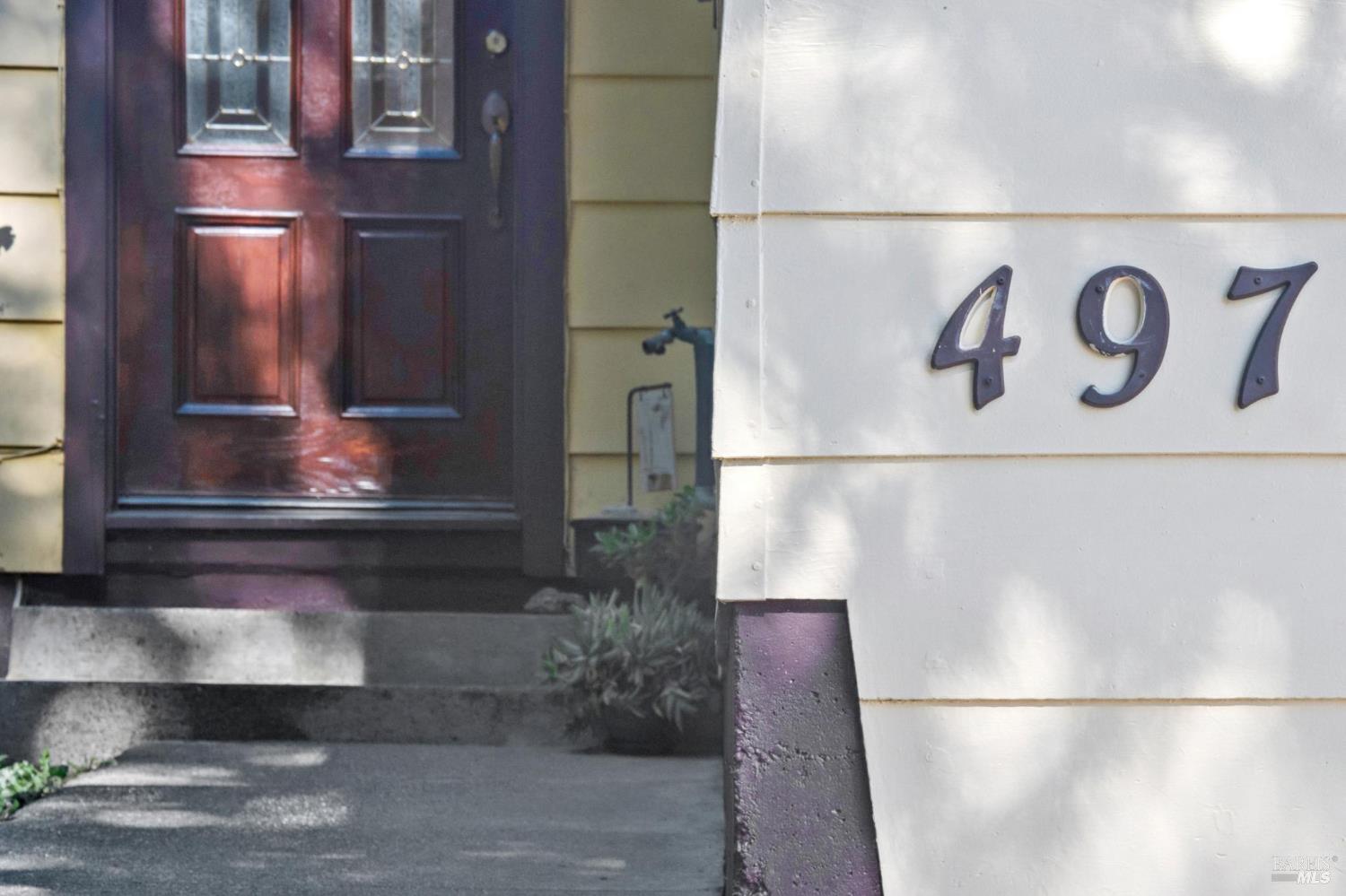 Detail Gallery Image 3 of 66 For 497 Pleasant Hill Rd, Sebastopol,  CA 95472 - 3 Beds | 2/1 Baths