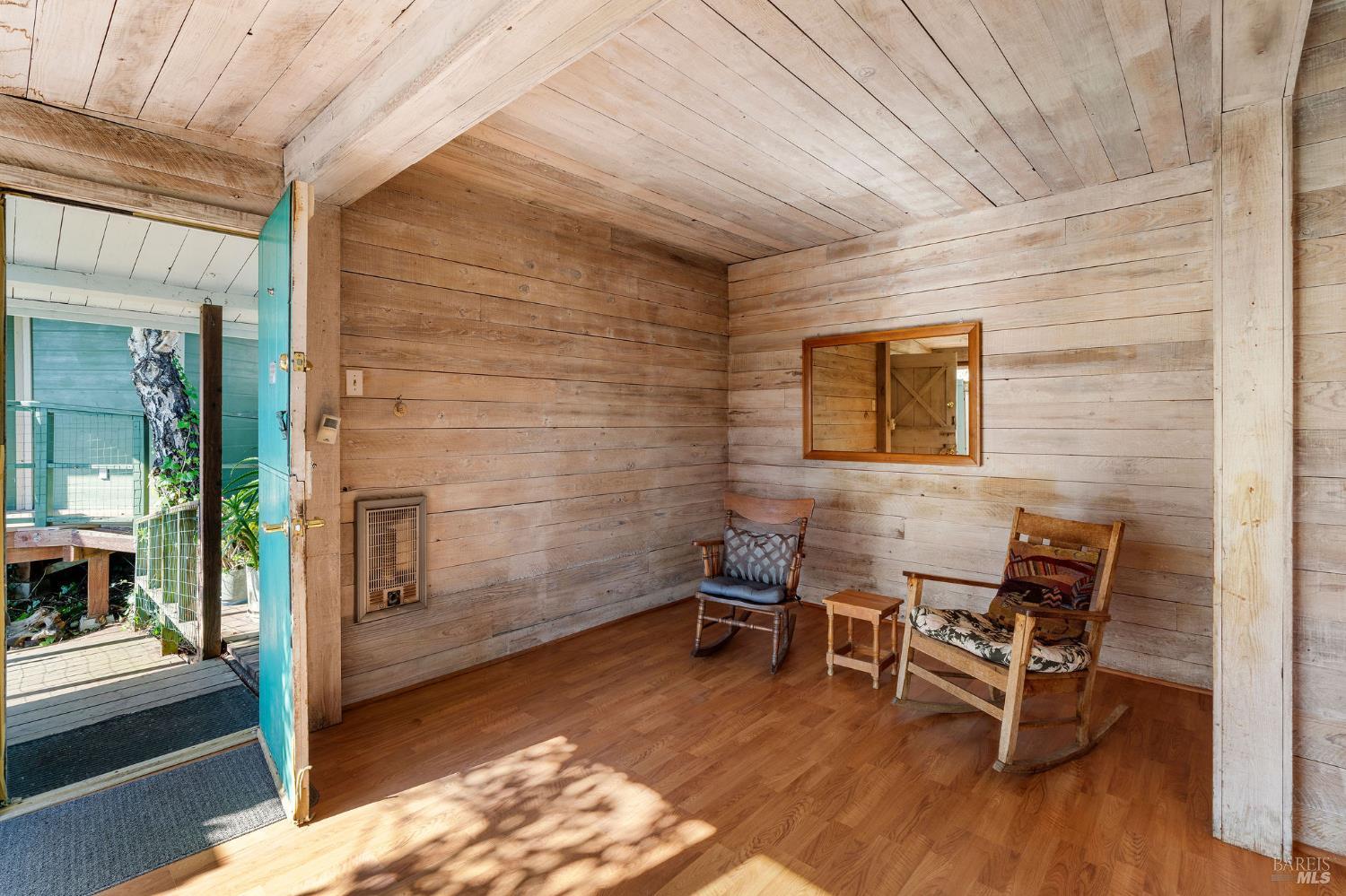 Detail Gallery Image 18 of 28 For 38882 Honey Run Ln, Gualala,  CA 95445 - 1 Beds | 1 Baths