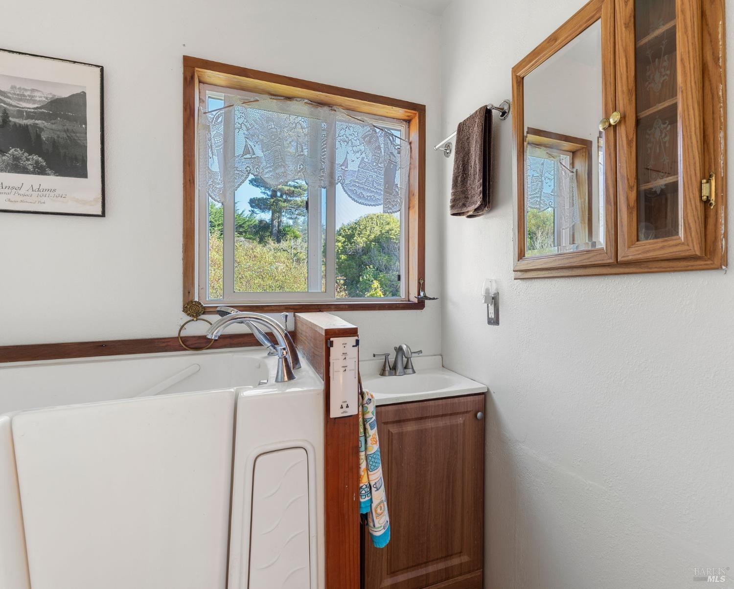 Detail Gallery Image 13 of 28 For 38882 Honey Run Ln, Gualala,  CA 95445 - 1 Beds | 1 Baths