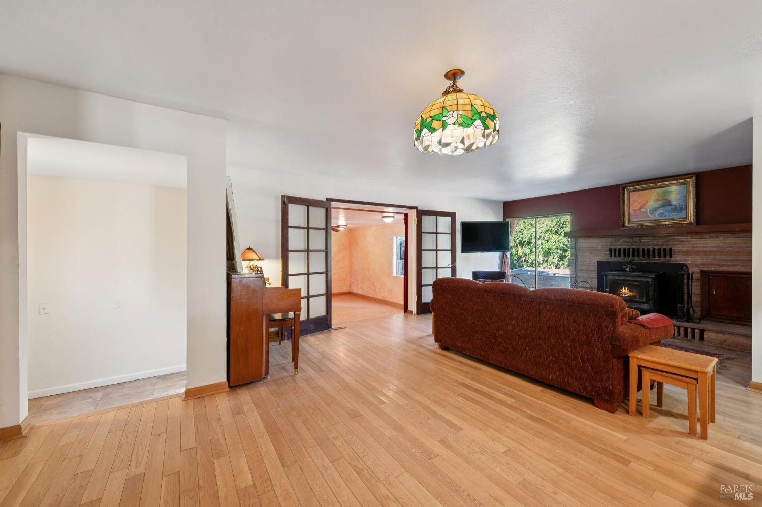 Detail Gallery Image 18 of 66 For 497 Pleasant Hill Rd, Sebastopol,  CA 95472 - 3 Beds | 2/1 Baths