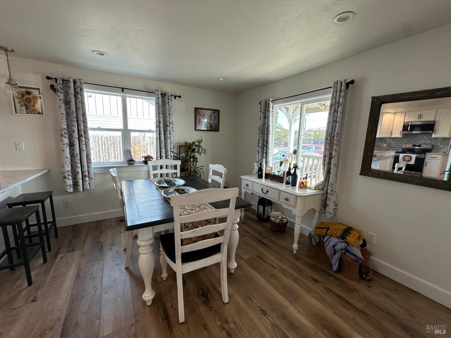 Detail Gallery Image 3 of 85 For 131 Halsey Way, Fort Bragg,  CA 95437 - 3 Beds | 2 Baths