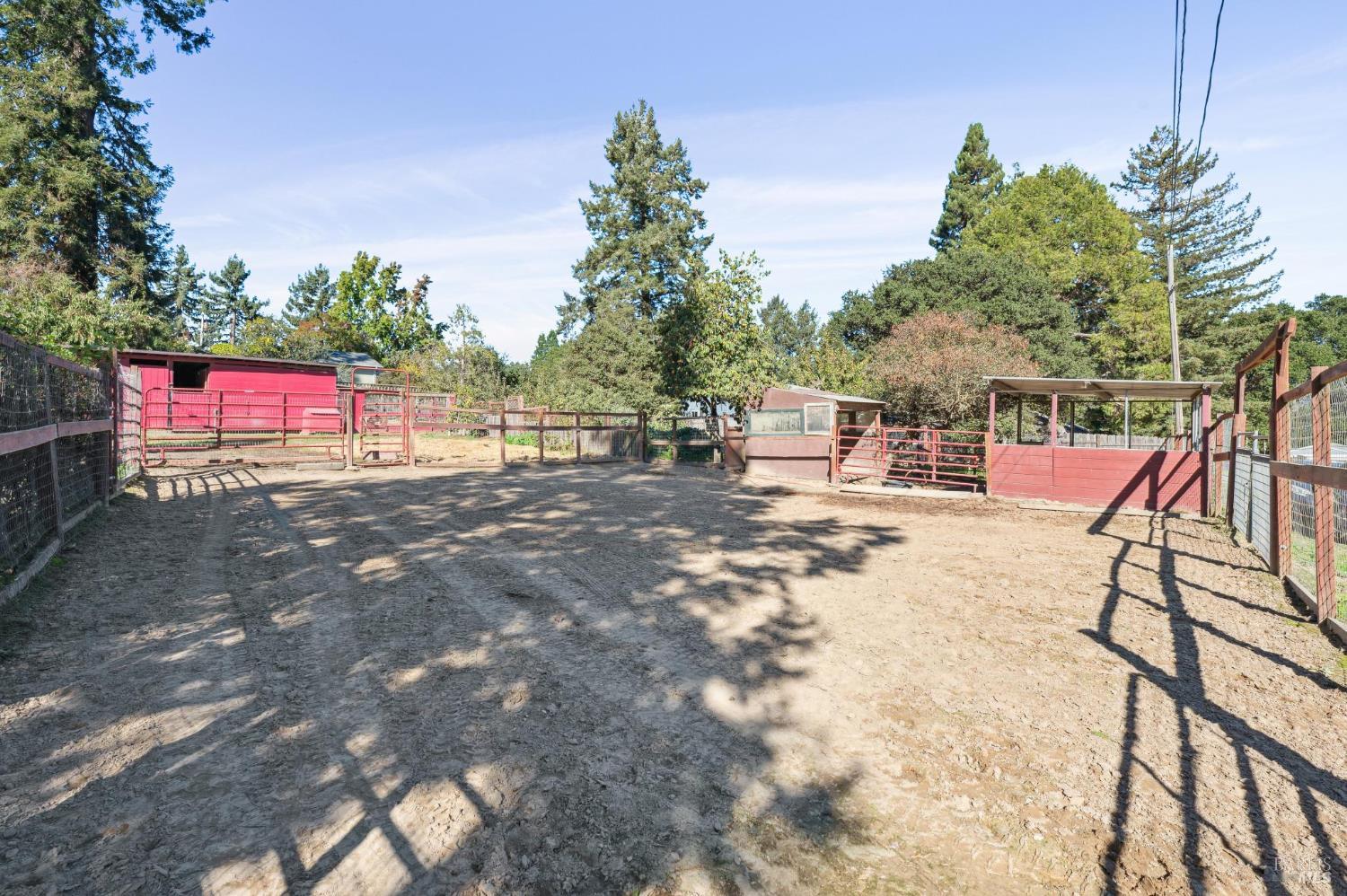 Detail Gallery Image 58 of 66 For 497 Pleasant Hill Rd, Sebastopol,  CA 95472 - 3 Beds | 2/1 Baths