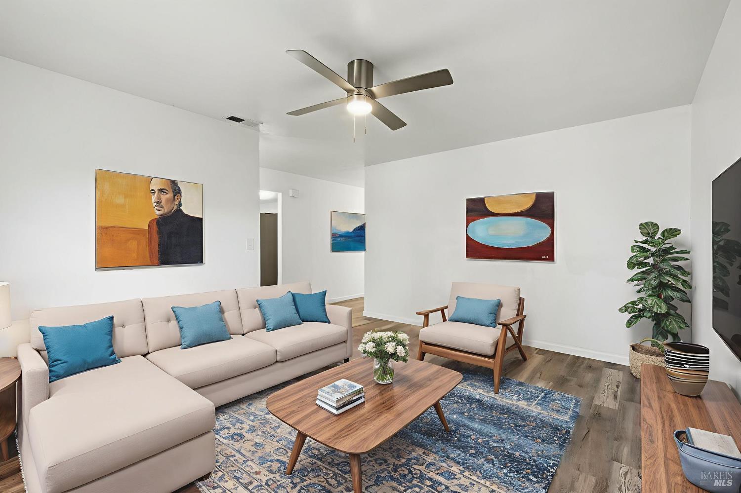 Detail Gallery Image 2 of 51 For 132 Peach St, Vallejo,  CA 94589 - 4 Beds | 2 Baths