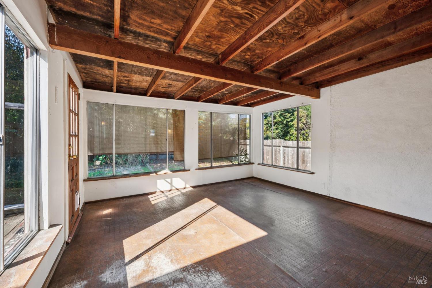 Detail Gallery Image 33 of 48 For 618 Galland St, Petaluma,  CA 94952 - 2 Beds | 1 Baths