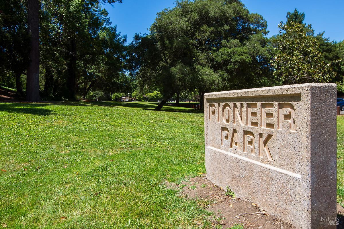 Detail Gallery Image 46 of 53 For 215 San Ramon Way, Novato,  CA 94945 - 4 Beds | 2/1 Baths