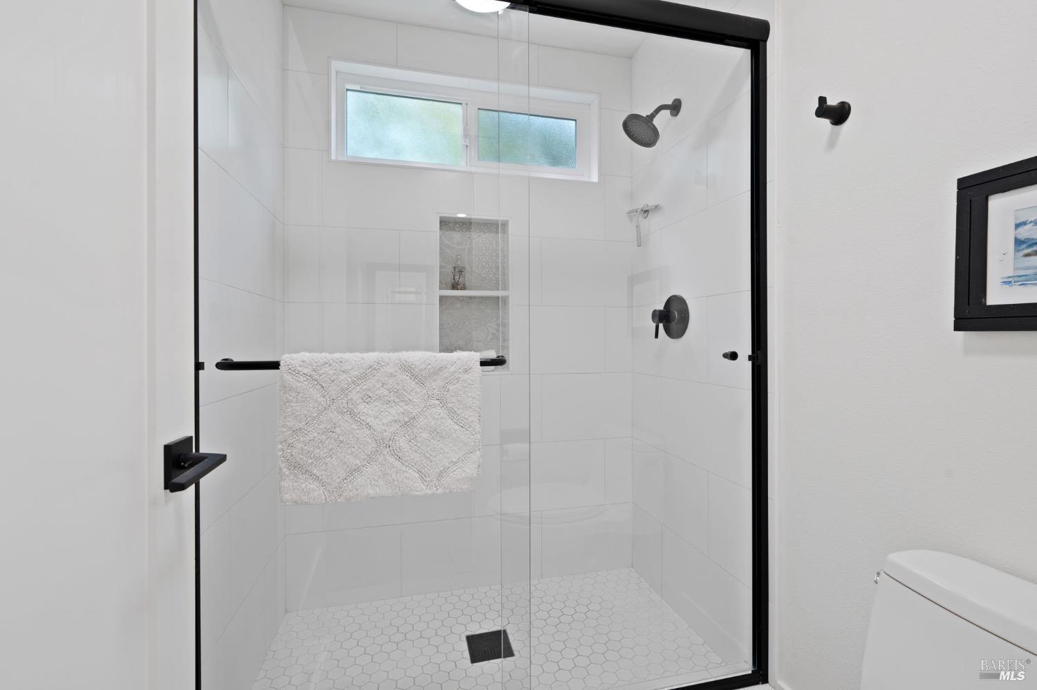 Detail Gallery Image 21 of 30 For 3502 Sleepy Hollow Ct, Santa Rosa,  CA 95404 - 3 Beds | 2 Baths