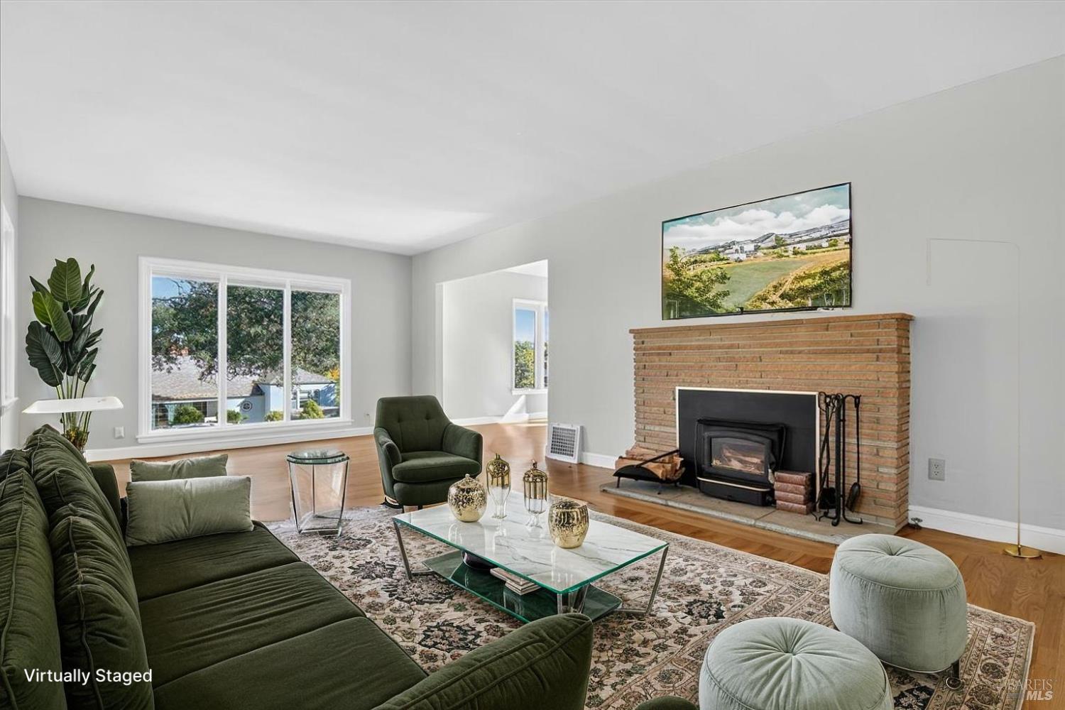 Detail Gallery Image 10 of 56 For 332 El Camino Real Unkn, Vallejo,  CA 94590 - 3 Beds | 2/1 Baths