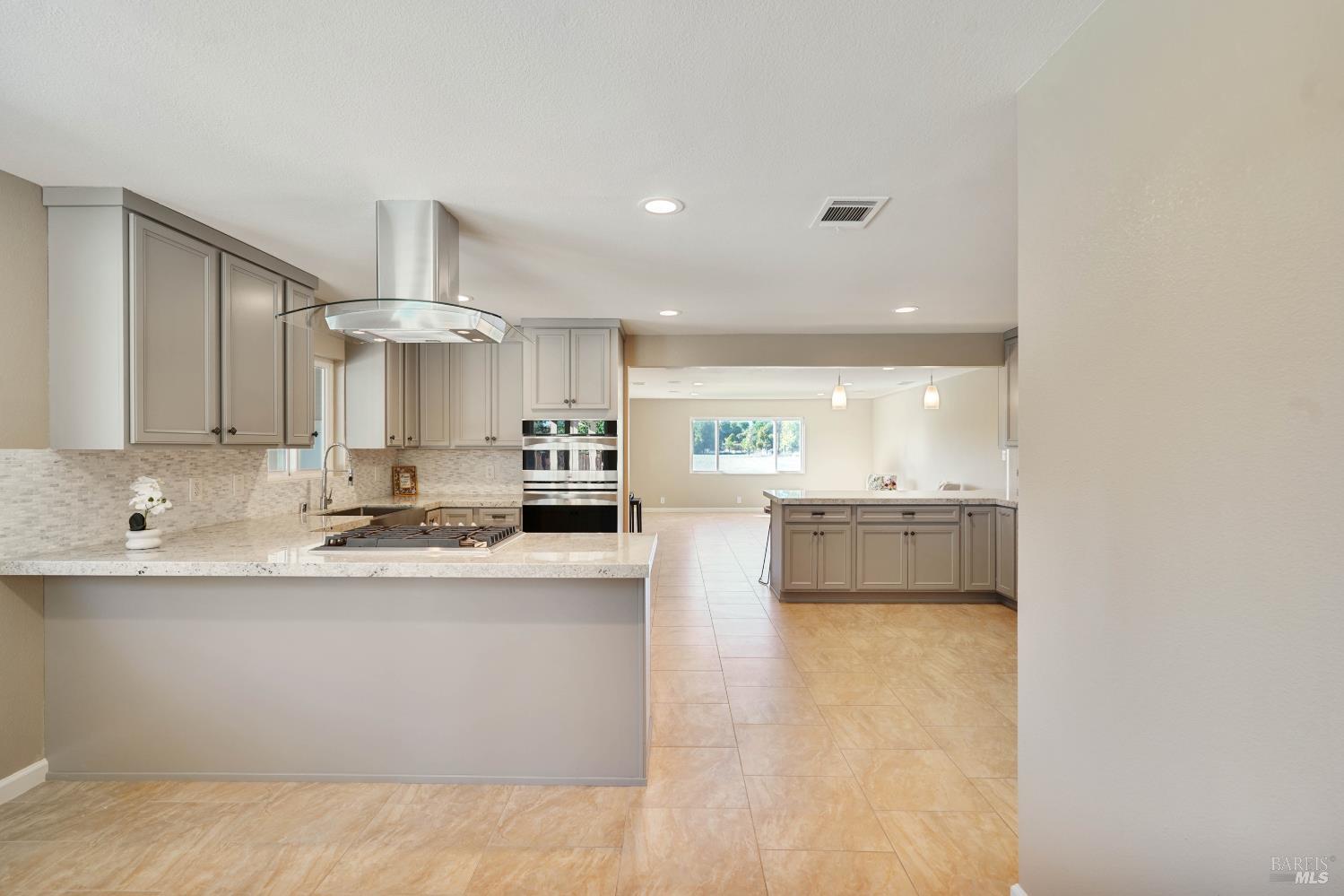 Detail Gallery Image 12 of 64 For 7208 Browns Valley Rd, Vacaville,  CA 95688 - 4 Beds | 3/1 Baths