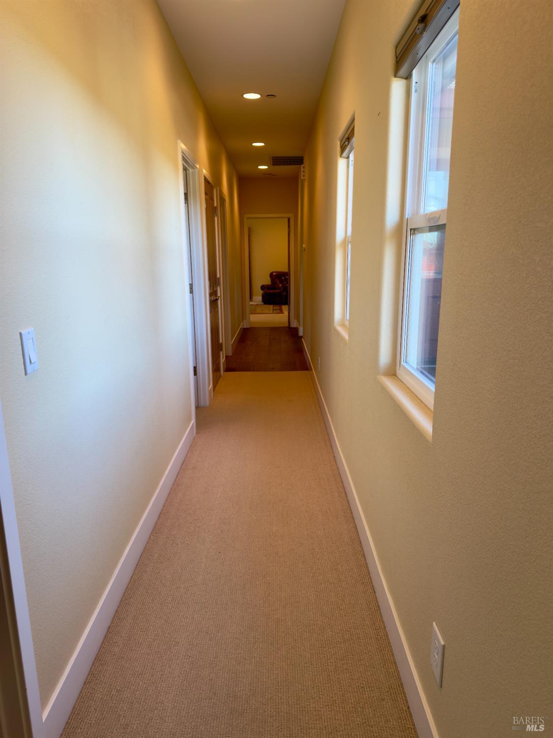 Detail Gallery Image 25 of 39 For 5240 Ne Hoyal Dr, Santa Rosa,  CA 95409 - 3 Beds | 2/1 Baths