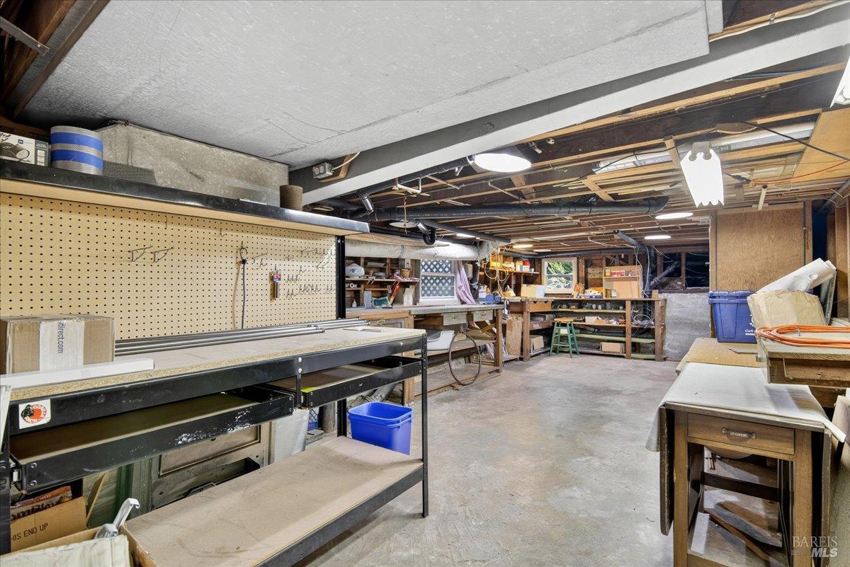 Detail Gallery Image 30 of 56 For 332 El Camino Real Unkn, Vallejo,  CA 94590 - 3 Beds | 2/1 Baths