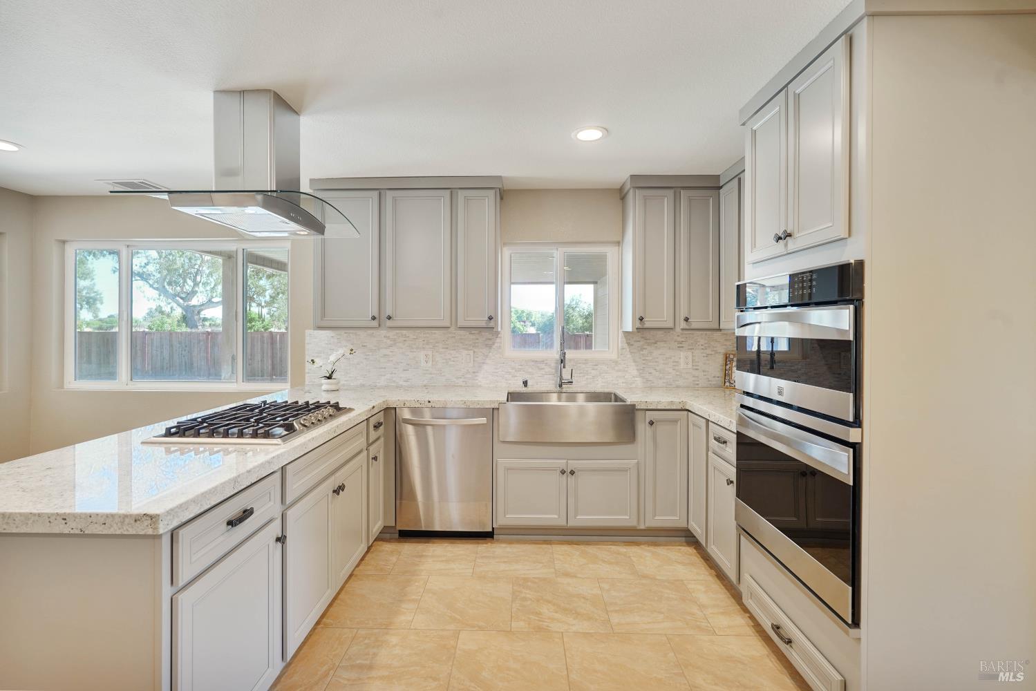 Detail Gallery Image 11 of 64 For 7208 Browns Valley Rd, Vacaville,  CA 95688 - 4 Beds | 3/1 Baths