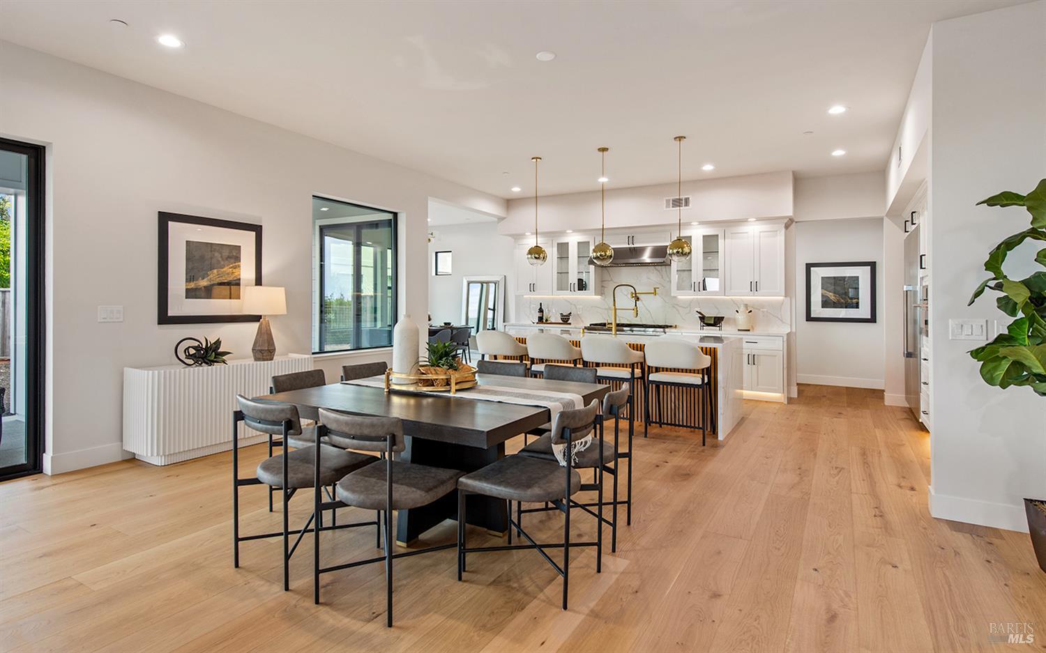 Detail Gallery Image 9 of 53 For 3749 Sawgrass Pl, Santa Rosa,  CA 95403 - 4 Beds | 4 Baths