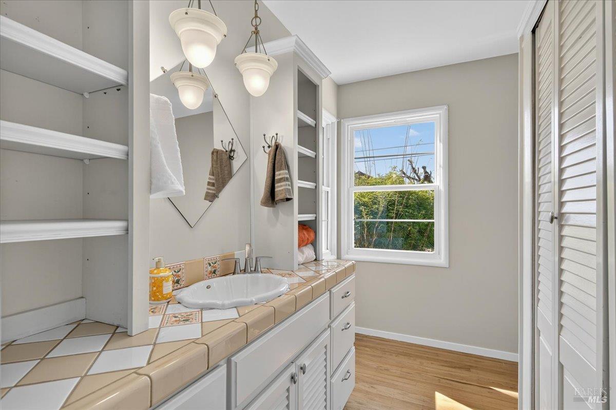 Detail Gallery Image 25 of 56 For 332 El Camino Real Unkn, Vallejo,  CA 94590 - 3 Beds | 2/1 Baths