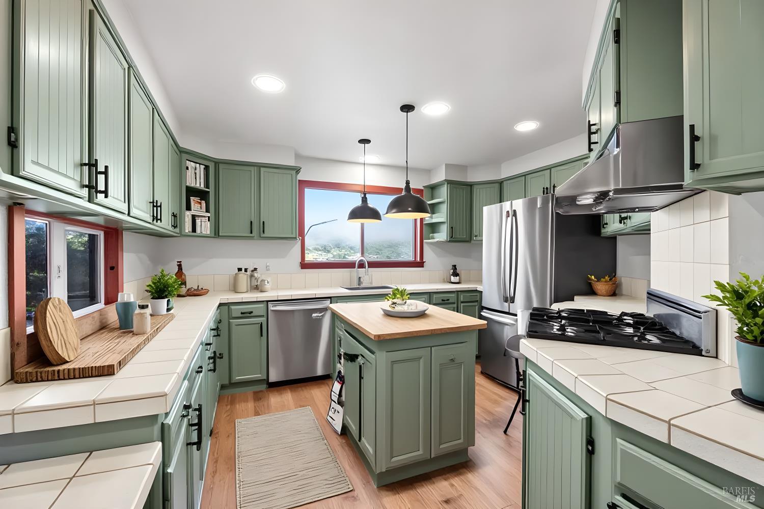 Detail Gallery Image 21 of 63 For 7680 Highway 128 Hwy, Philo,  CA 95466 - 3 Beds | 2/1 Baths