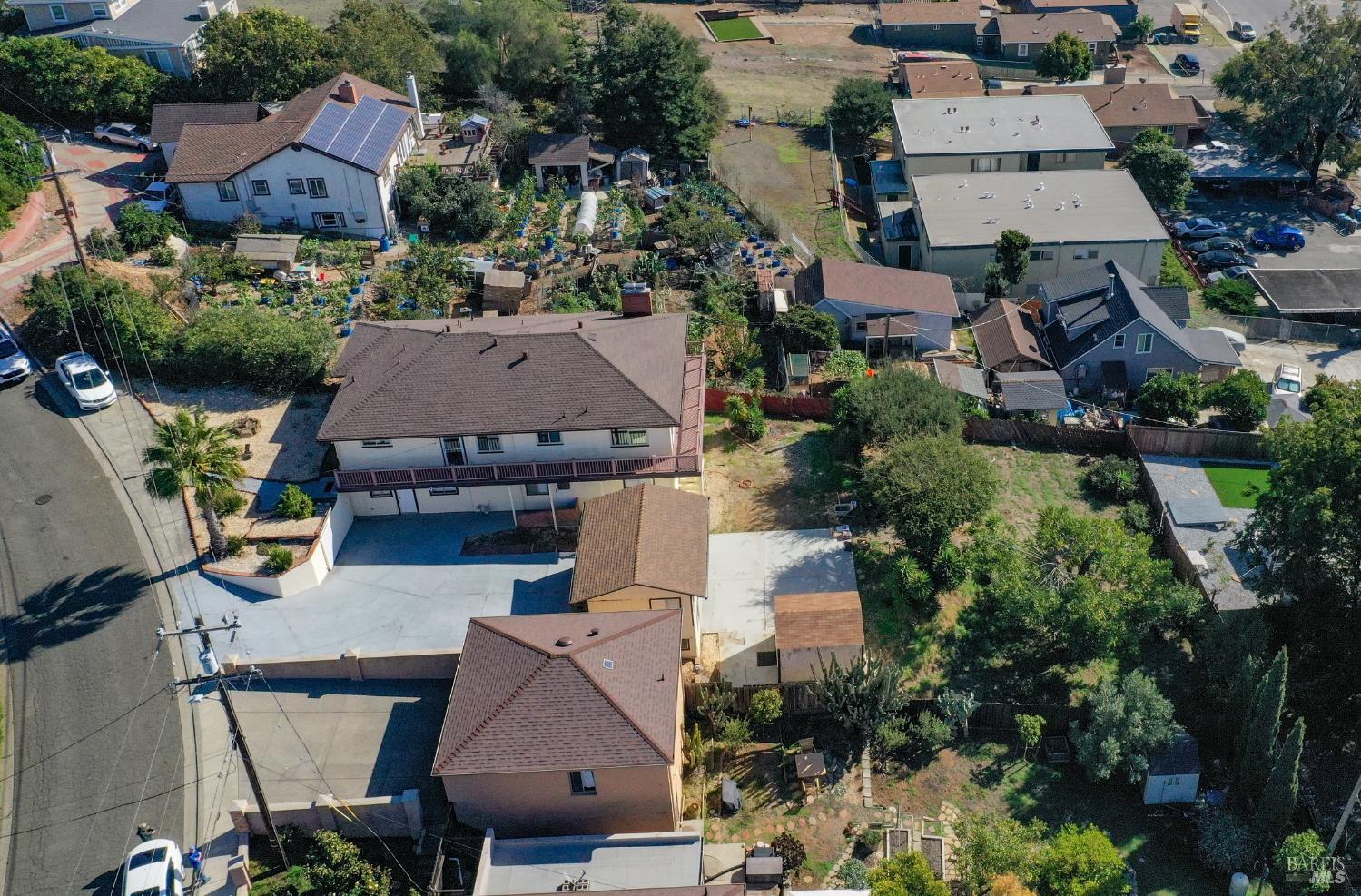 Detail Gallery Image 9 of 87 For 125 Acacia Way, Vallejo,  CA 94591 - 5 Beds | 2 Baths