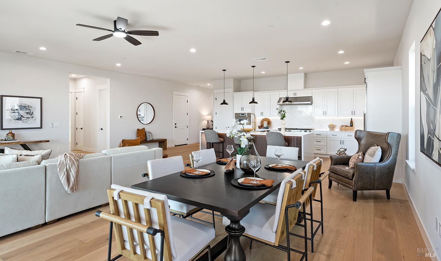 Detail Gallery Image 21 of 44 For 3763 Paxton Pl, Santa Rosa,  CA 95403 - 4 Beds | 4 Baths