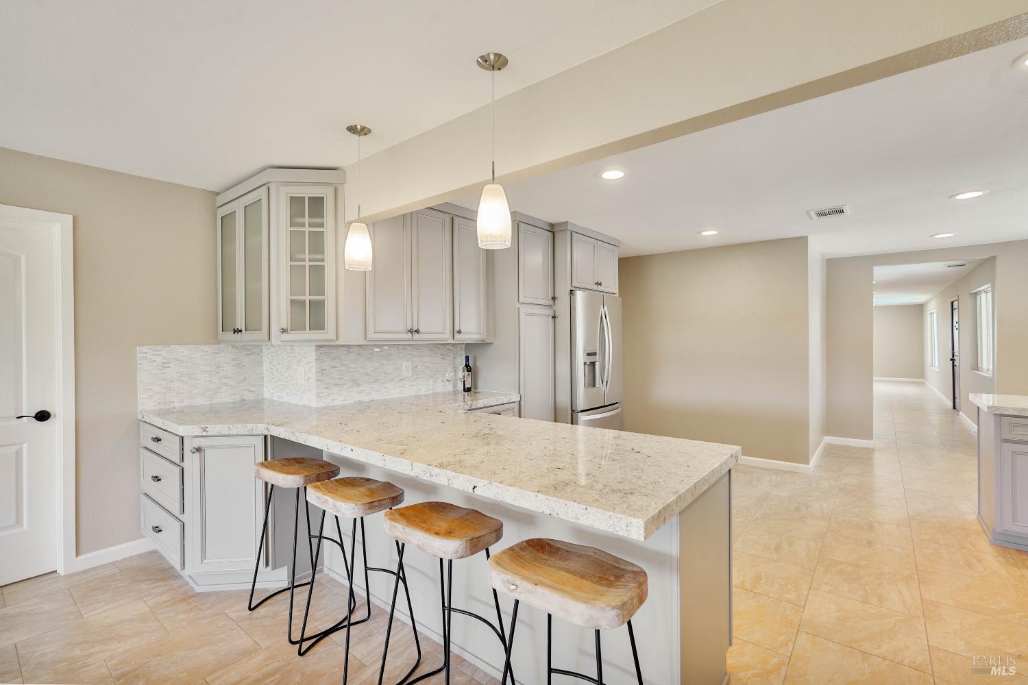 Detail Gallery Image 16 of 64 For 7208 Browns Valley Rd, Vacaville,  CA 95688 - 4 Beds | 3/1 Baths