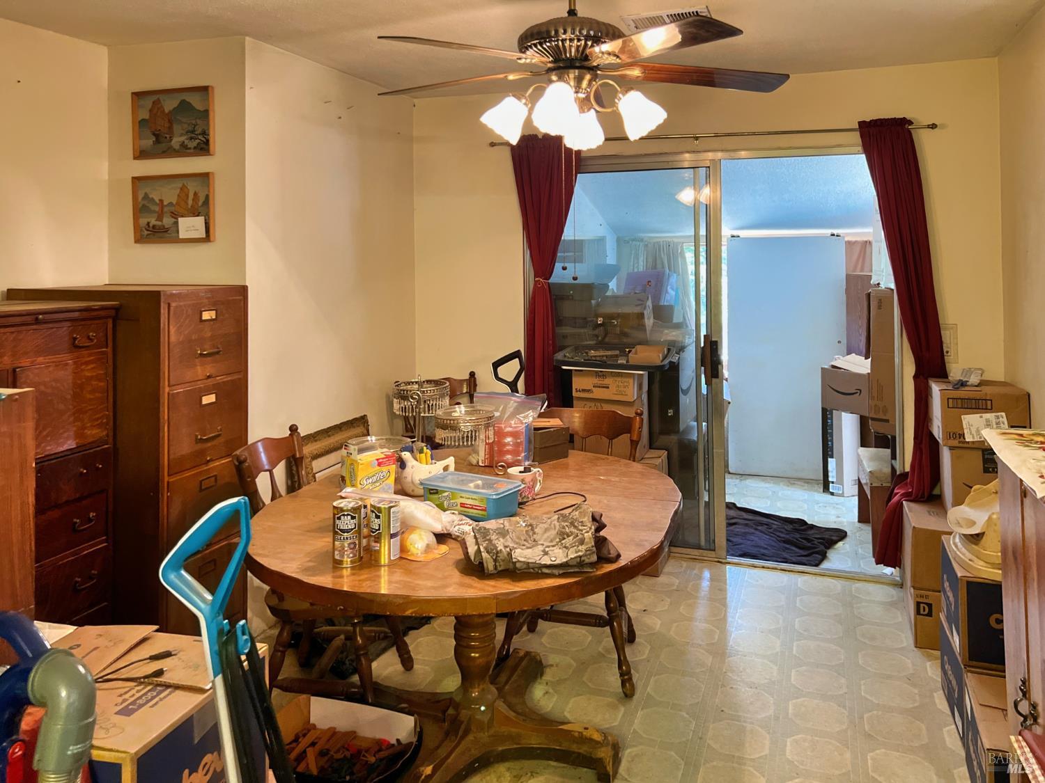 Detail Gallery Image 6 of 28 For 44170 Lakeview Ave, Laytonville,  CA 95454 - 3 Beds | 2 Baths