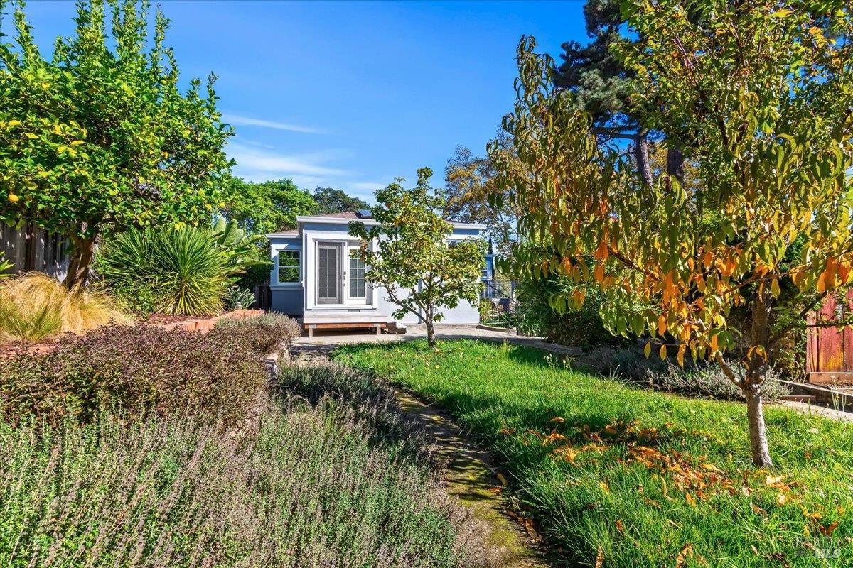 Detail Gallery Image 36 of 56 For 332 El Camino Real Unkn, Vallejo,  CA 94590 - 3 Beds | 2/1 Baths