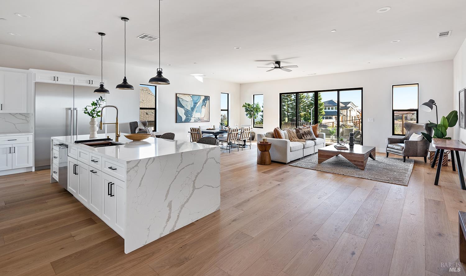 Detail Gallery Image 6 of 44 For 3763 Paxton Pl, Santa Rosa,  CA 95403 - 4 Beds | 4 Baths