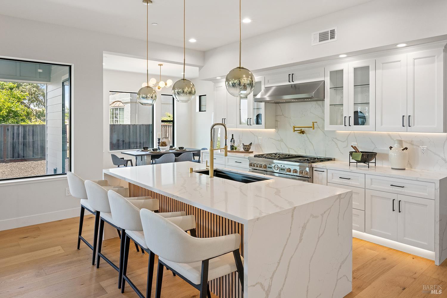 Detail Gallery Image 19 of 53 For 3749 Sawgrass Pl, Santa Rosa,  CA 95403 - 4 Beds | 4 Baths