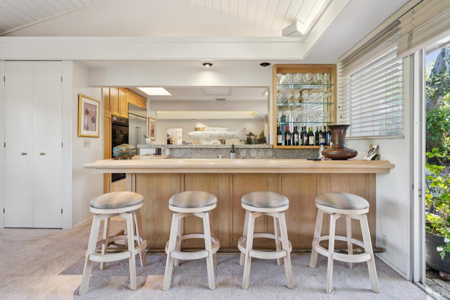 Detail Gallery Image 20 of 65 For 492 Fairway Dr, Novato,  CA 94949 - 3 Beds | 2/1 Baths